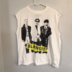 Blondie Woman’s White Tank Top. Size XXL.